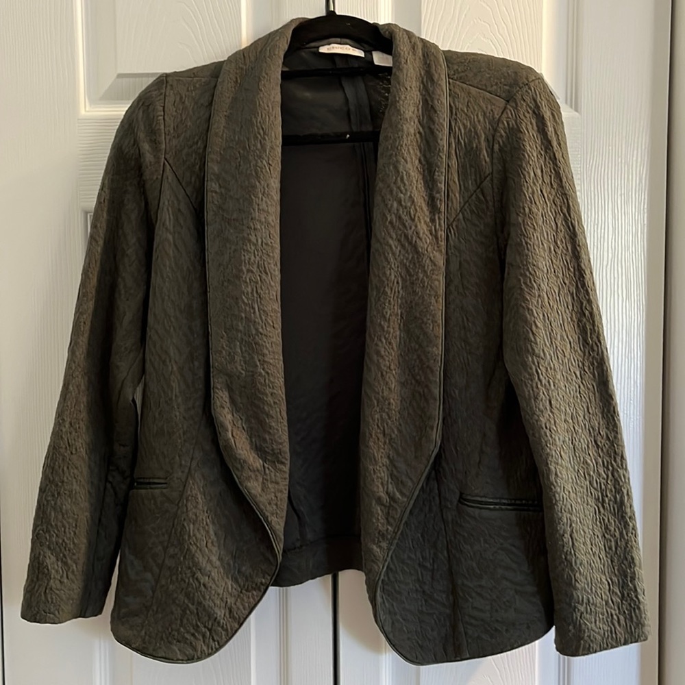 Chico’s jacket size 1, textured army green